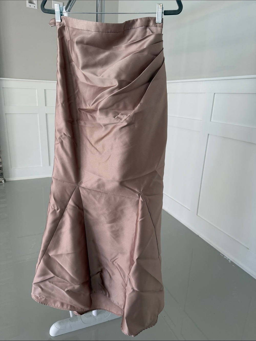 Badgley Mischka Mauve Satin Mermaid Maxi Skirt